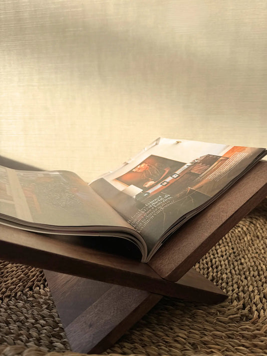 Boekenstandaard Light & Living