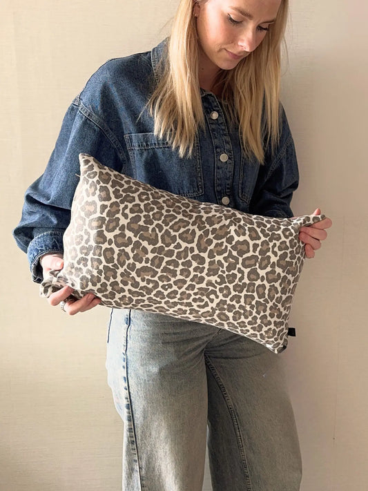 Kussen panterprint beige