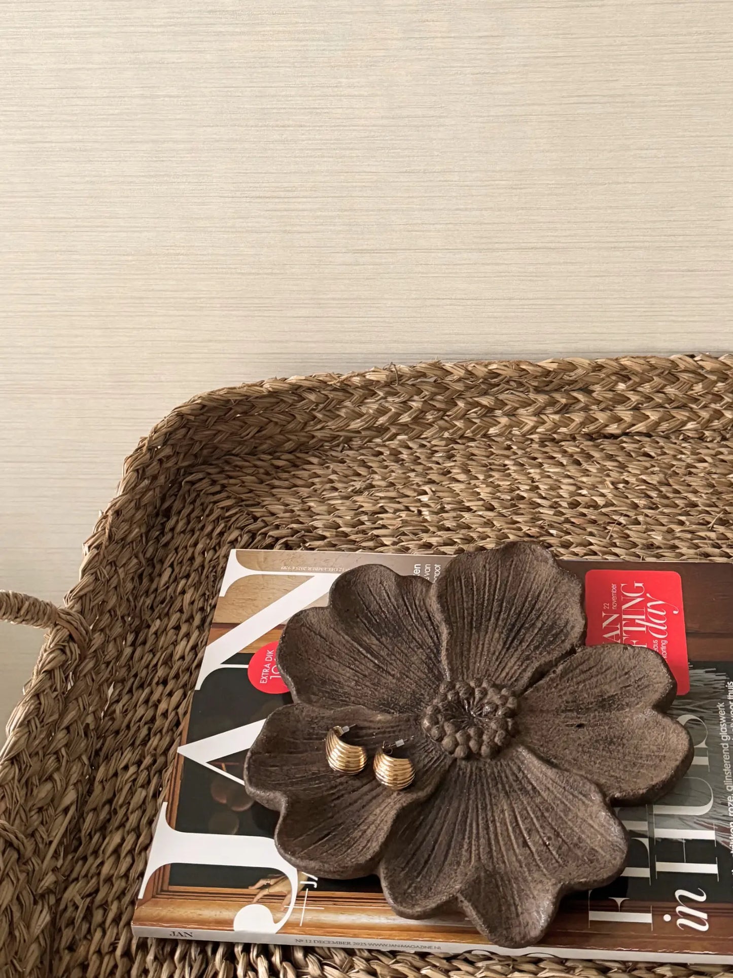 Aardewerk plateau bloem bruin