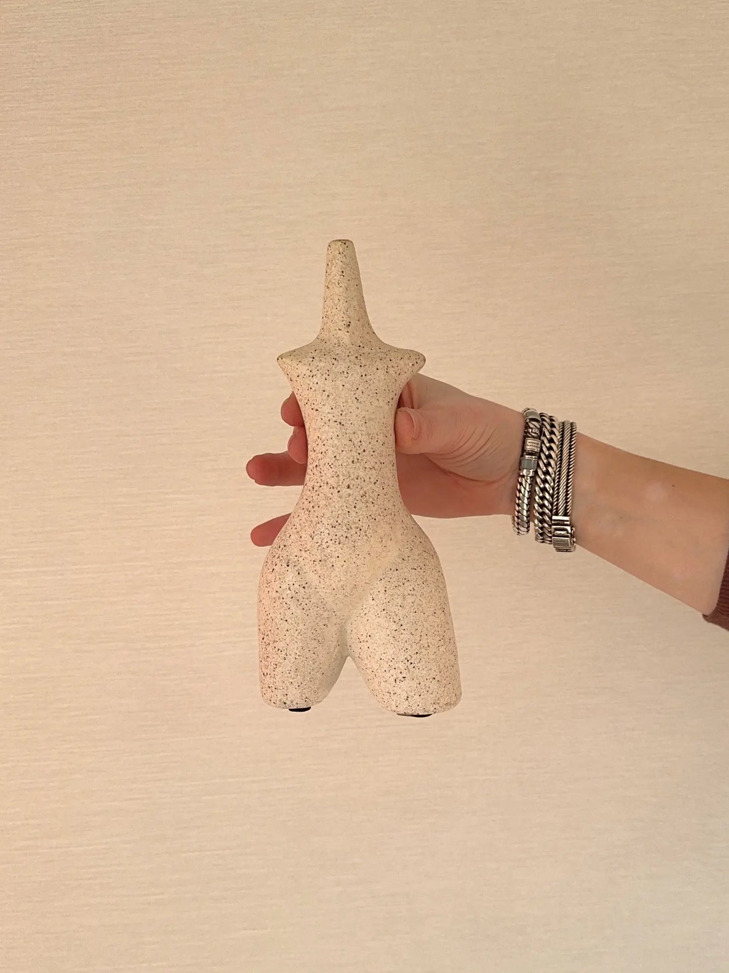 Aardewerk ornament Lyra beige