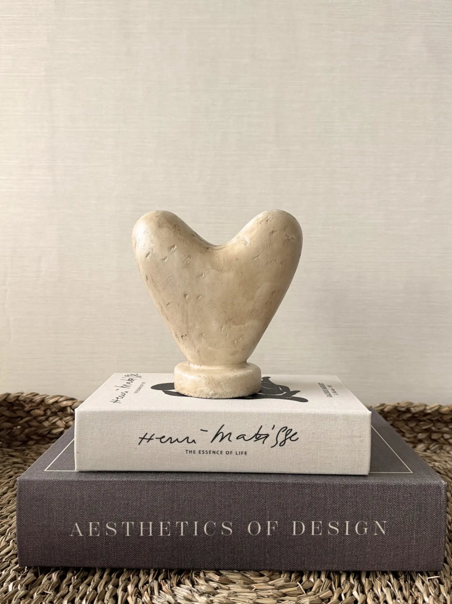 Aardewerk ornament hart beige