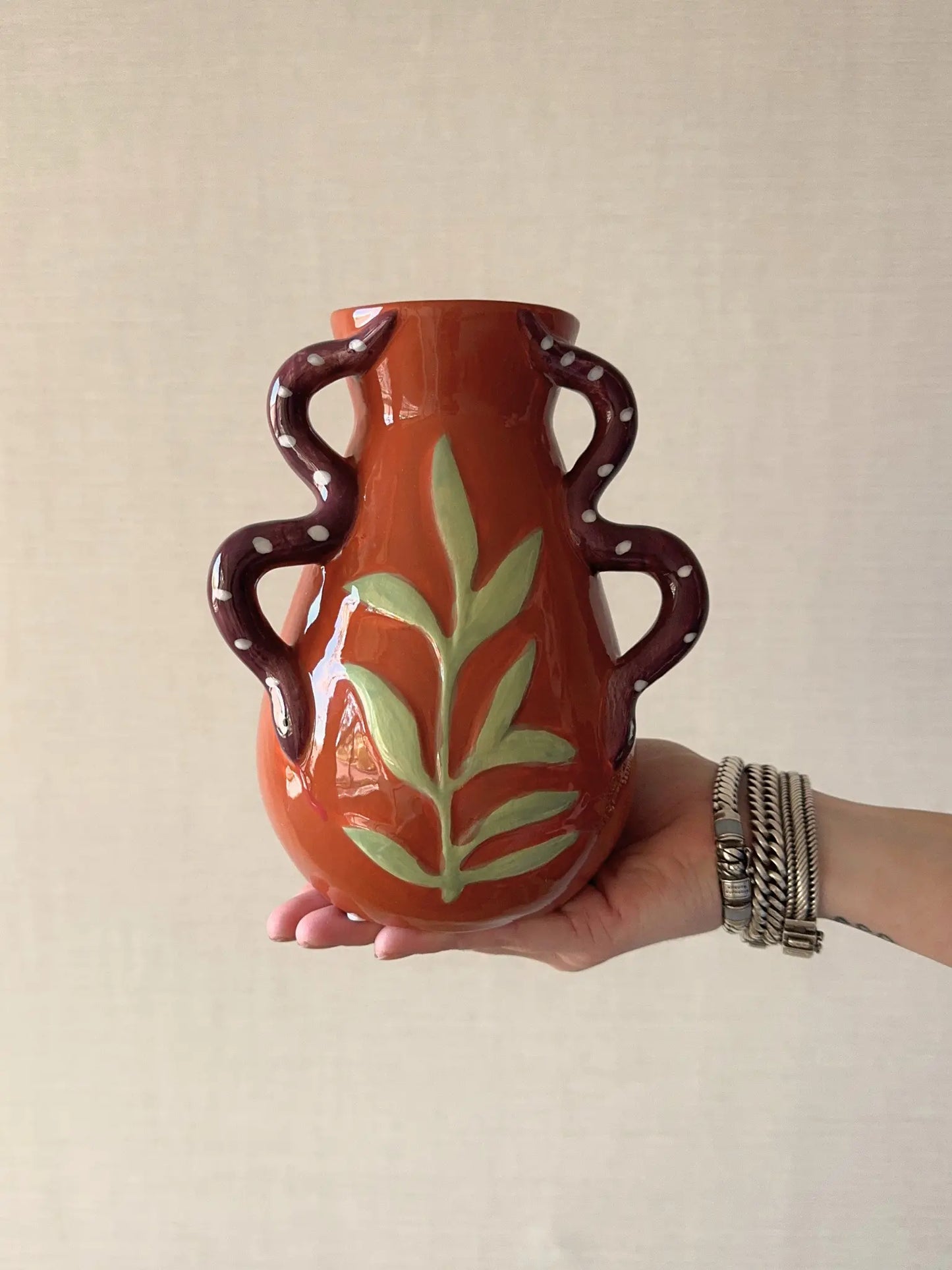 Aardewerk vaas Viperis oranje