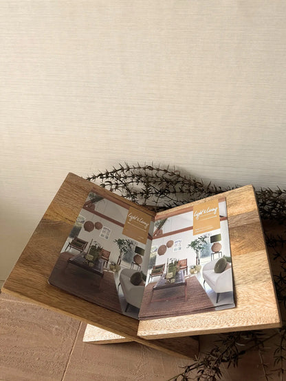 Boekenstandaard Light & Living