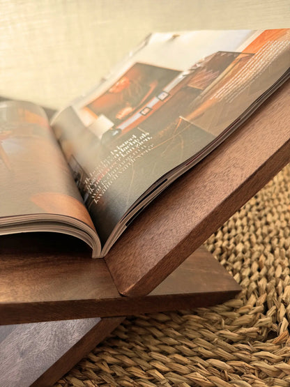 Boekenstandaard Light & Living