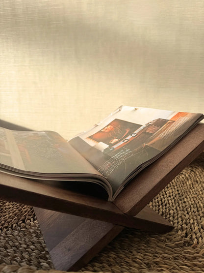 Boekenstandaard Light & Living