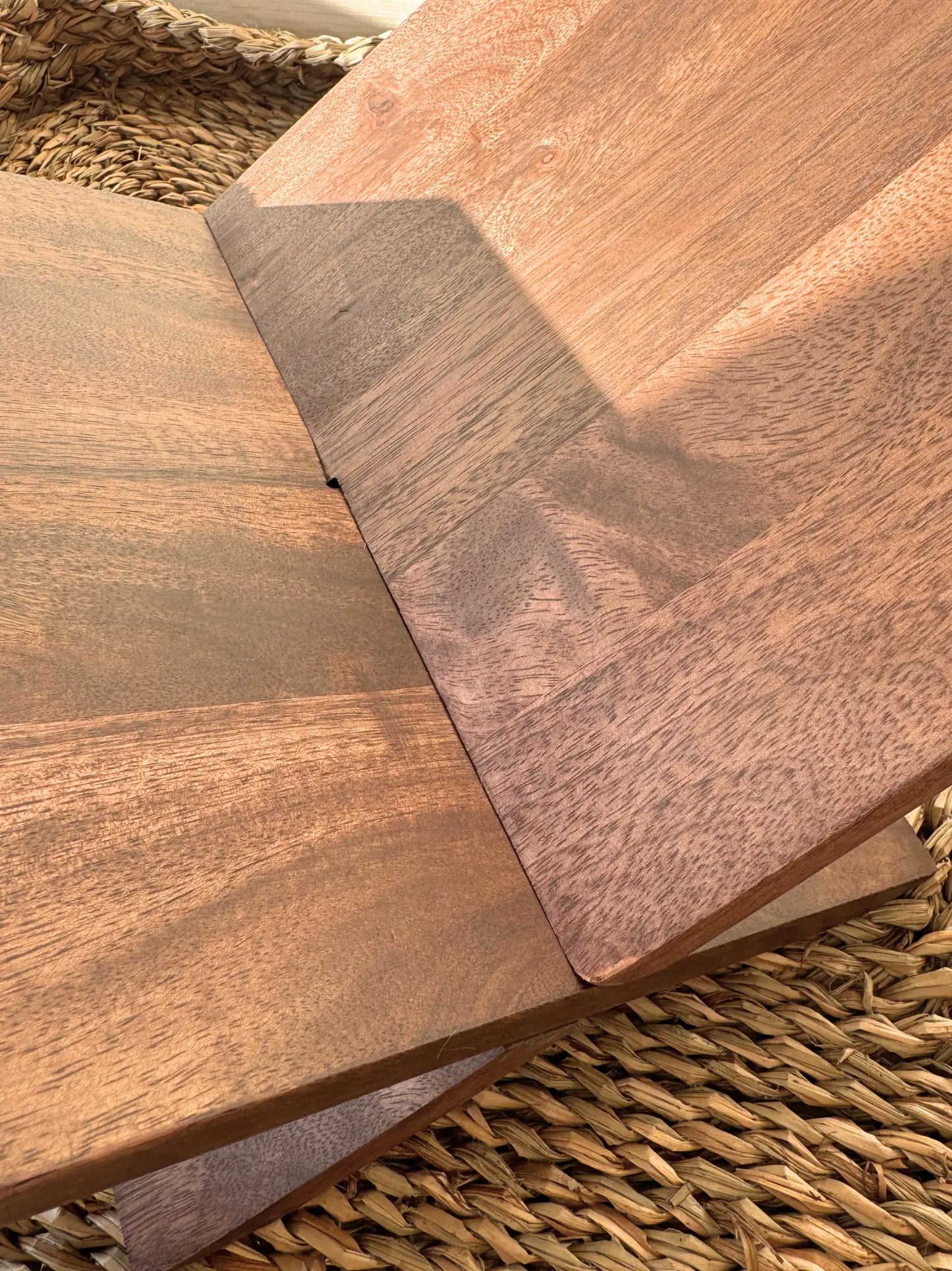 Boekenstandaard Light & Living