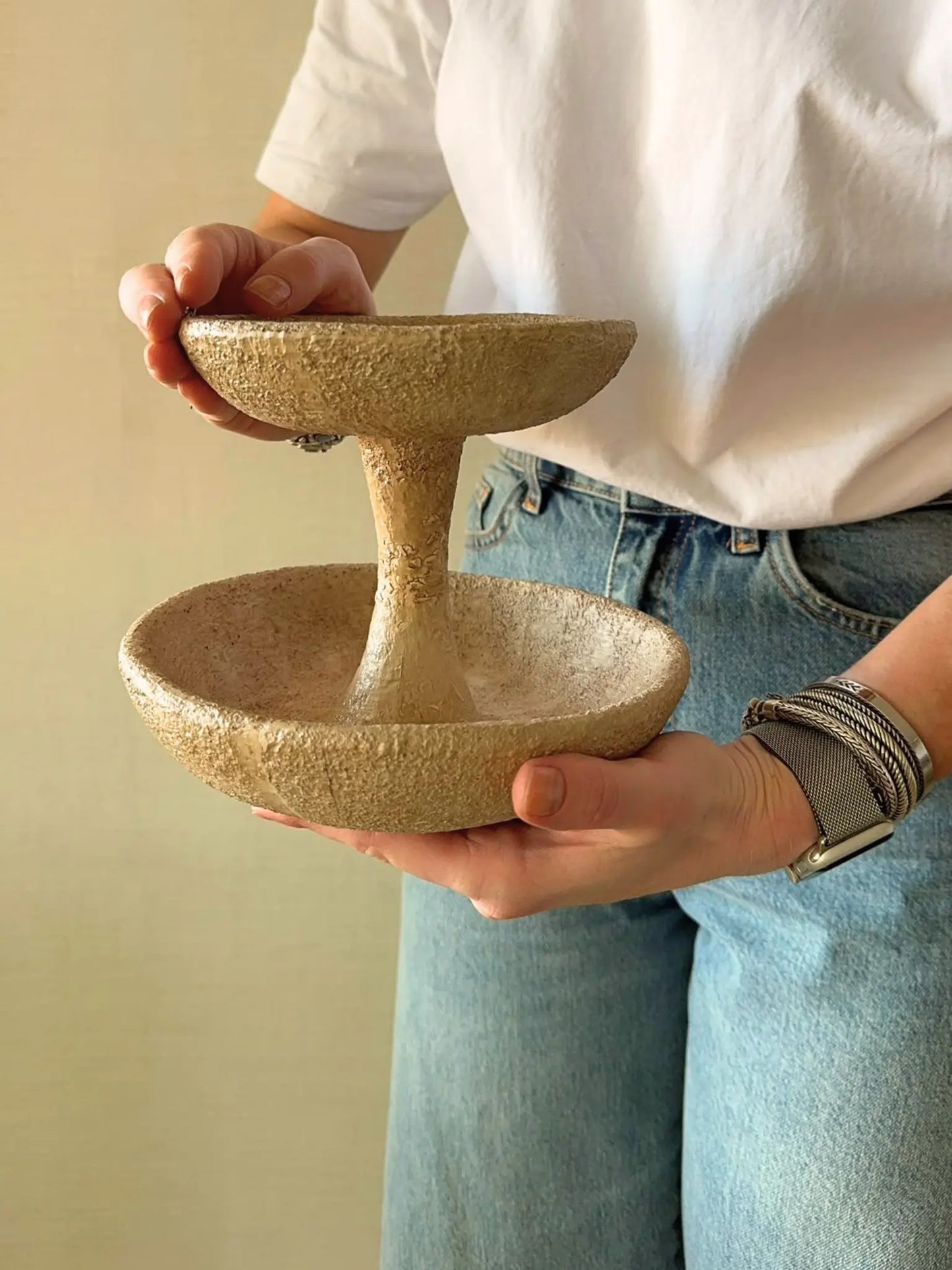 Etagère aardewerk beige