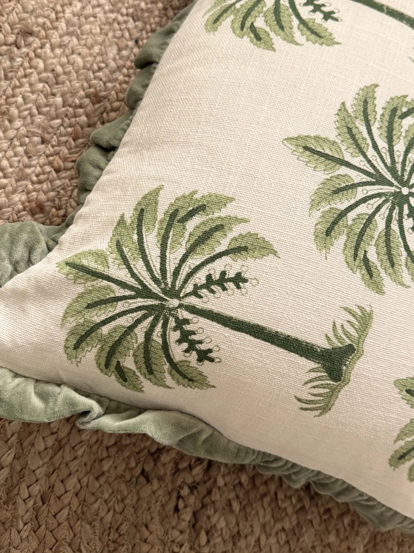 Kussen palm met roezels groen