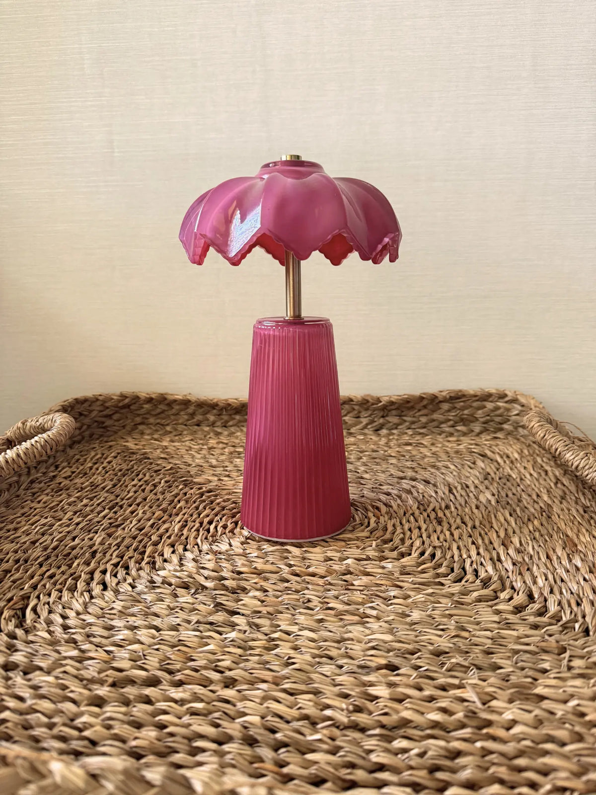 LED lamp bourgundy