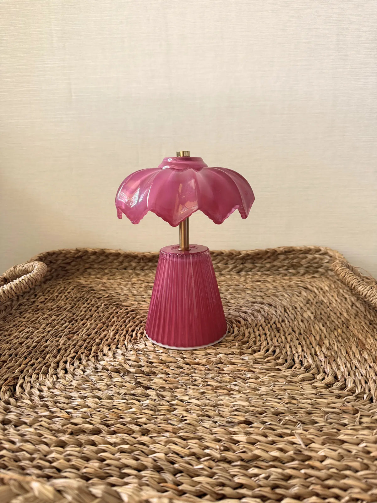 LED lamp bourgundy
