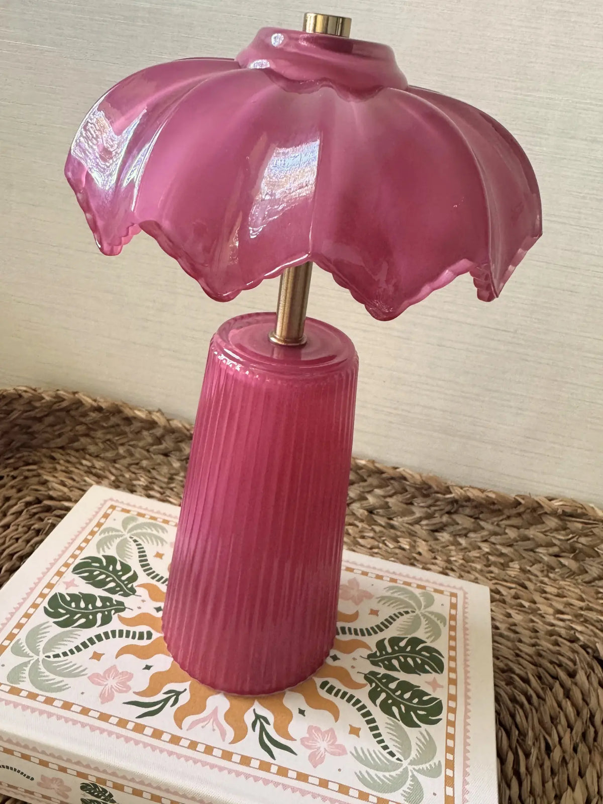 LED lamp bourgundy