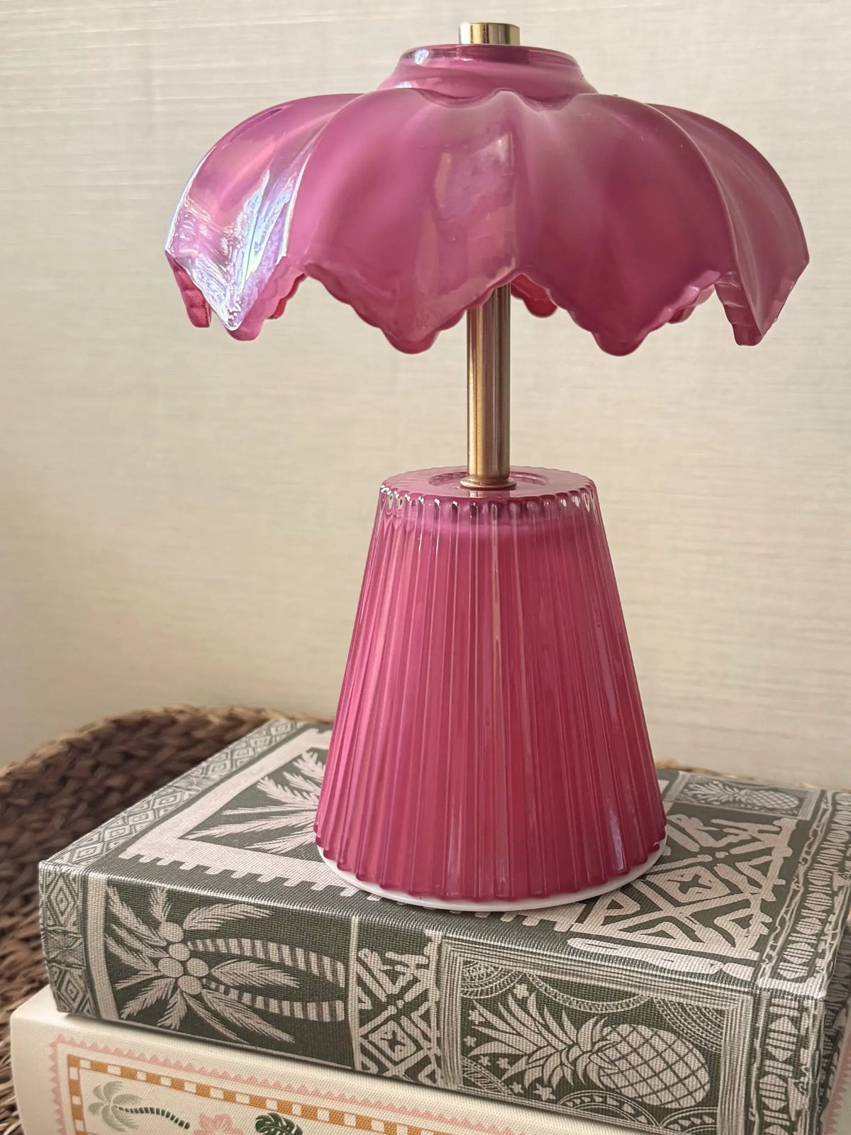 LED lamp bourgundy