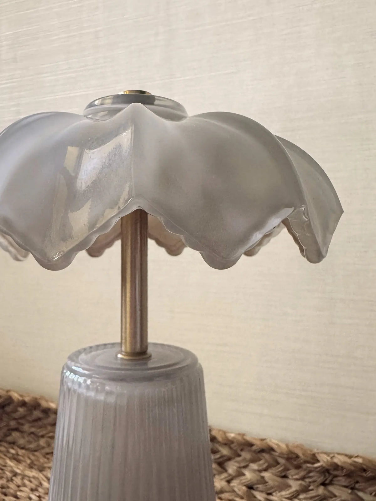 LED lamp taupe
