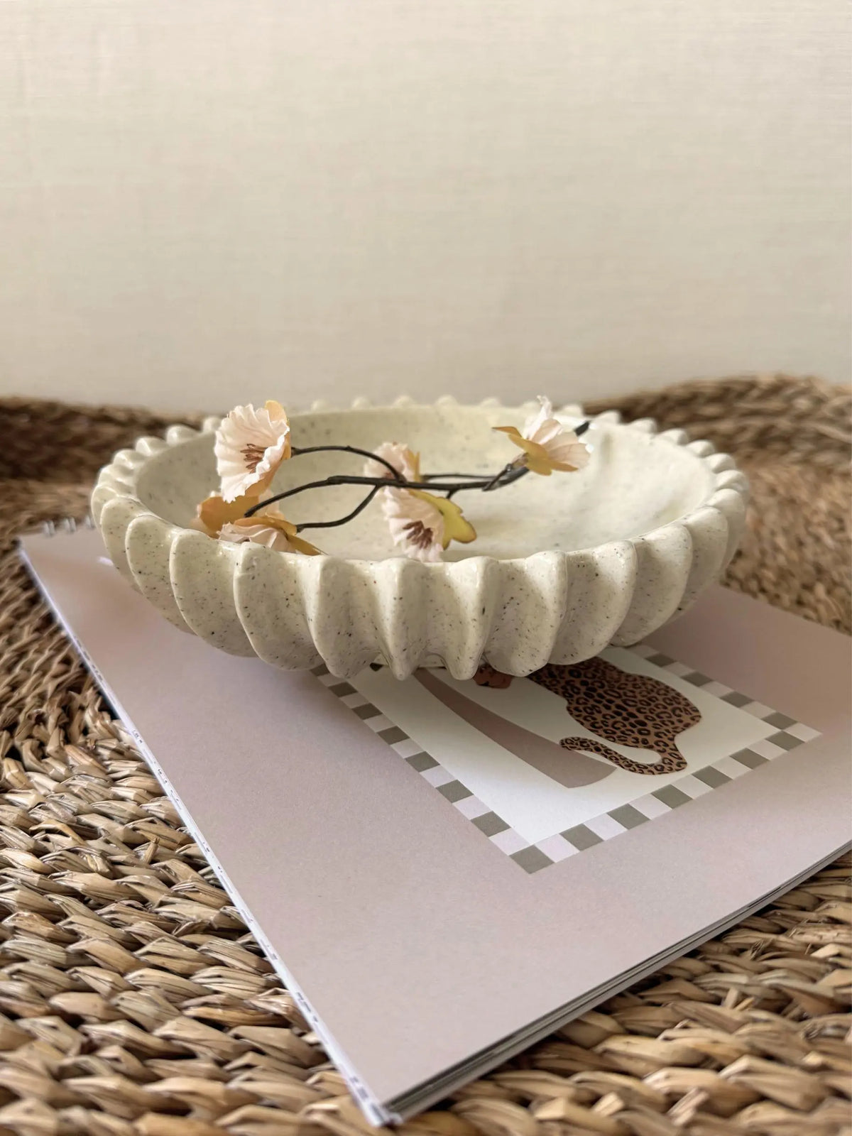 Keramieken schaal beige